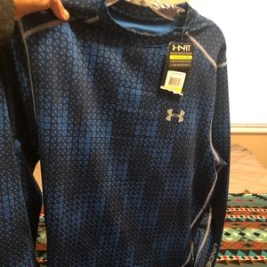 Men’s Under armor fitted wind shirt